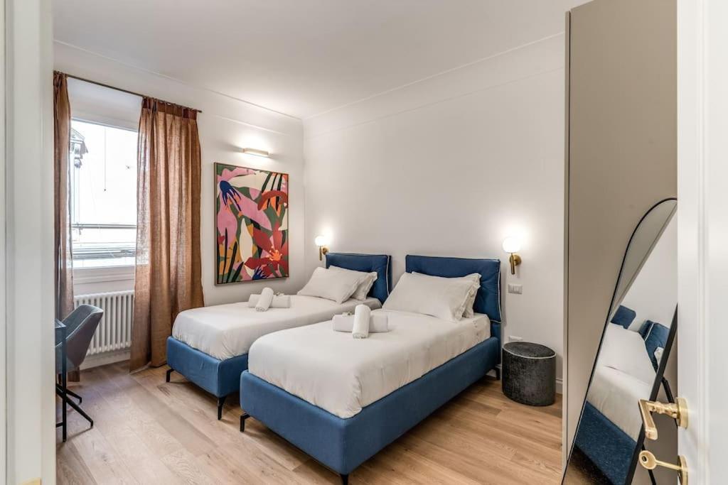 3 Bedroom Via Genova Monti Area Appartamento