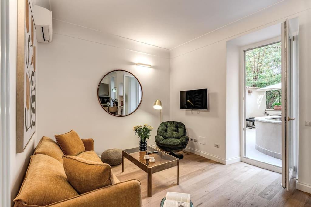 3 Bedroom Via Genova Monti Area Appartamento *