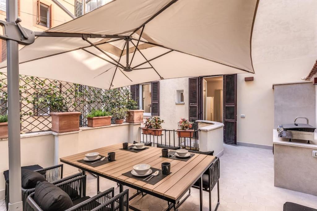 3 Bedroom Via Genova Monti Area Appartamento