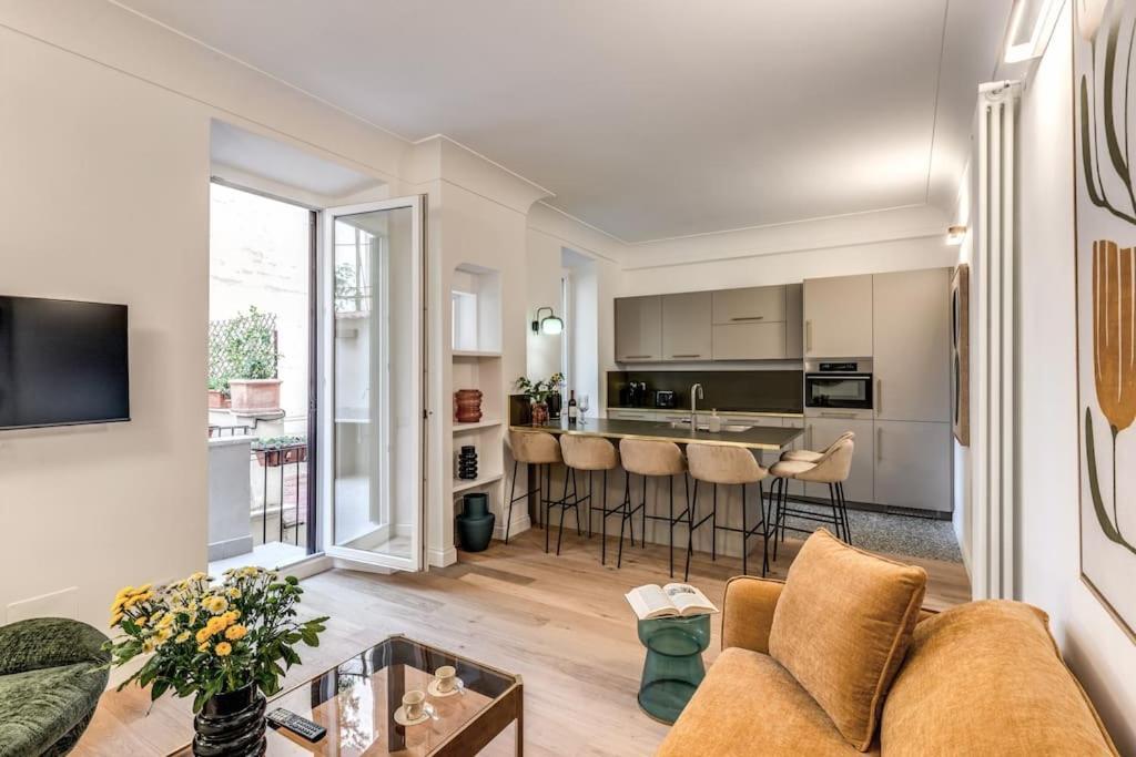 3 Bedroom Via Genova Monti Area Appartamento *