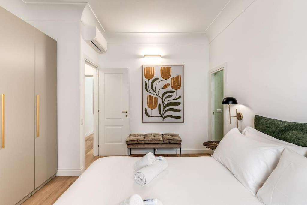 3 Bedroom Via Genova Monti Area Appartamento